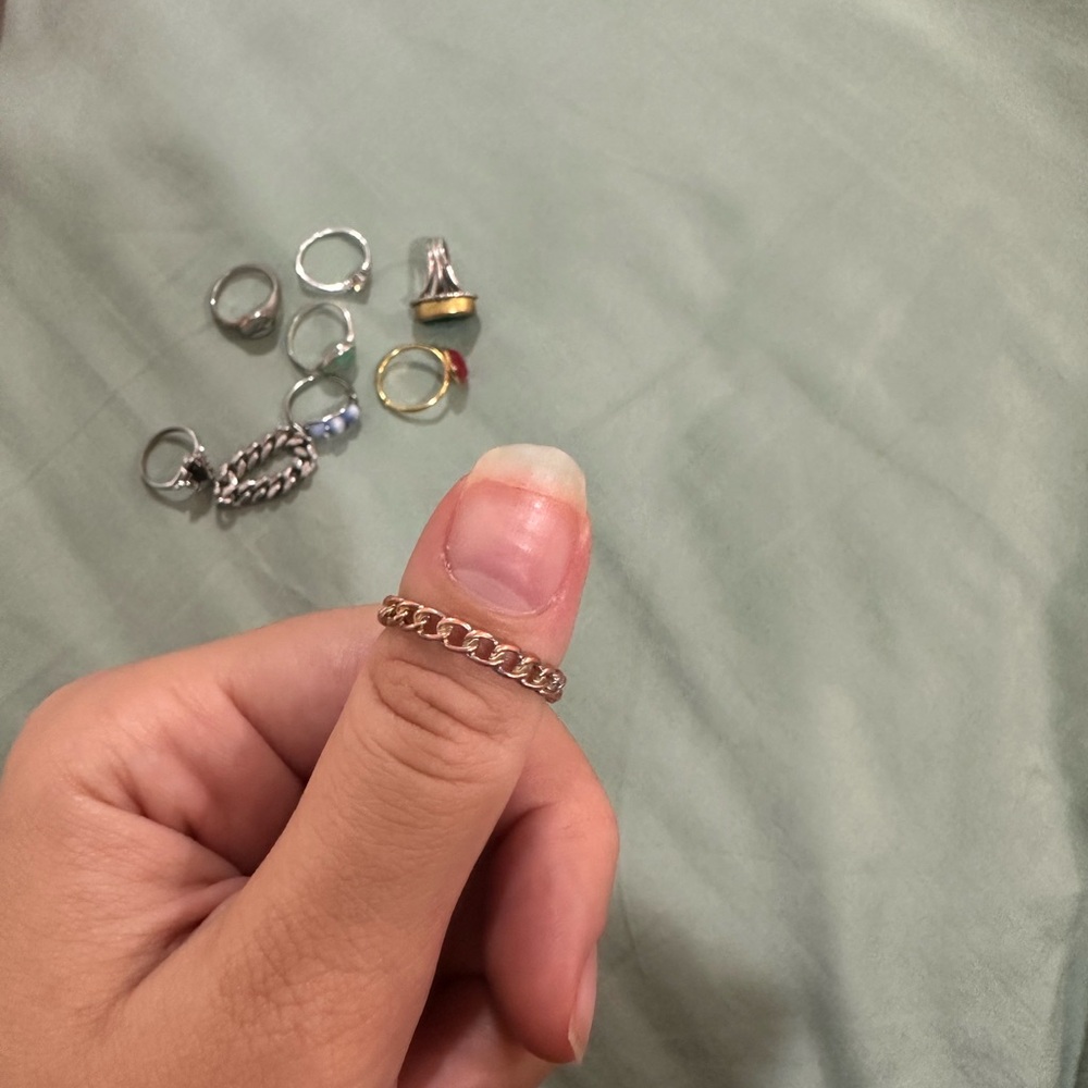 Various Rings - Picture 11 of 11